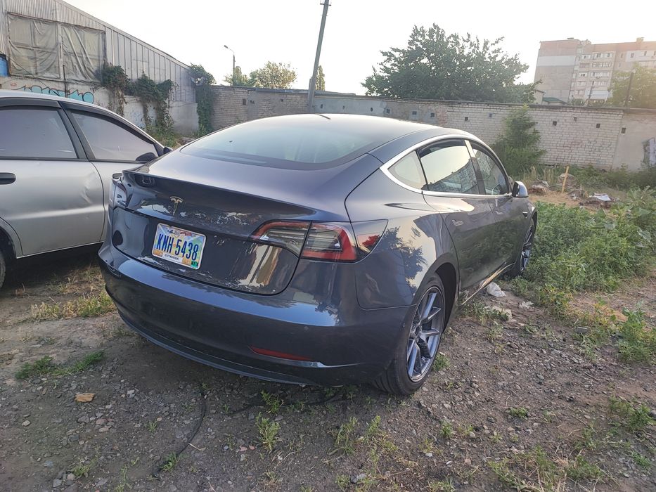 Аренда Tesla model 3 model s