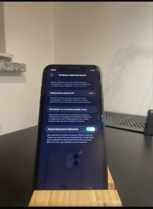 Iphone 11  64gb uszkodzony