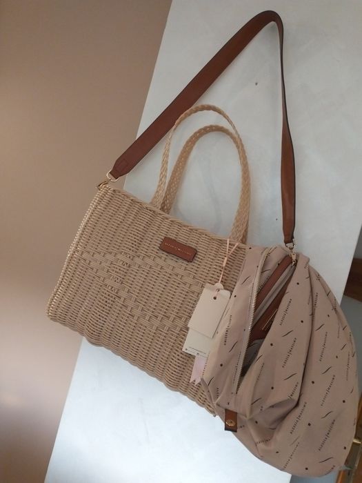 Alessia Massimo nowa torebka z materiałowym wypełnieniem