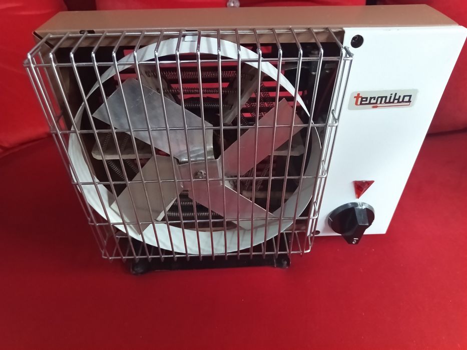 Sprzedam farelkę dmuchawę żegrzejnikz czasów PRL