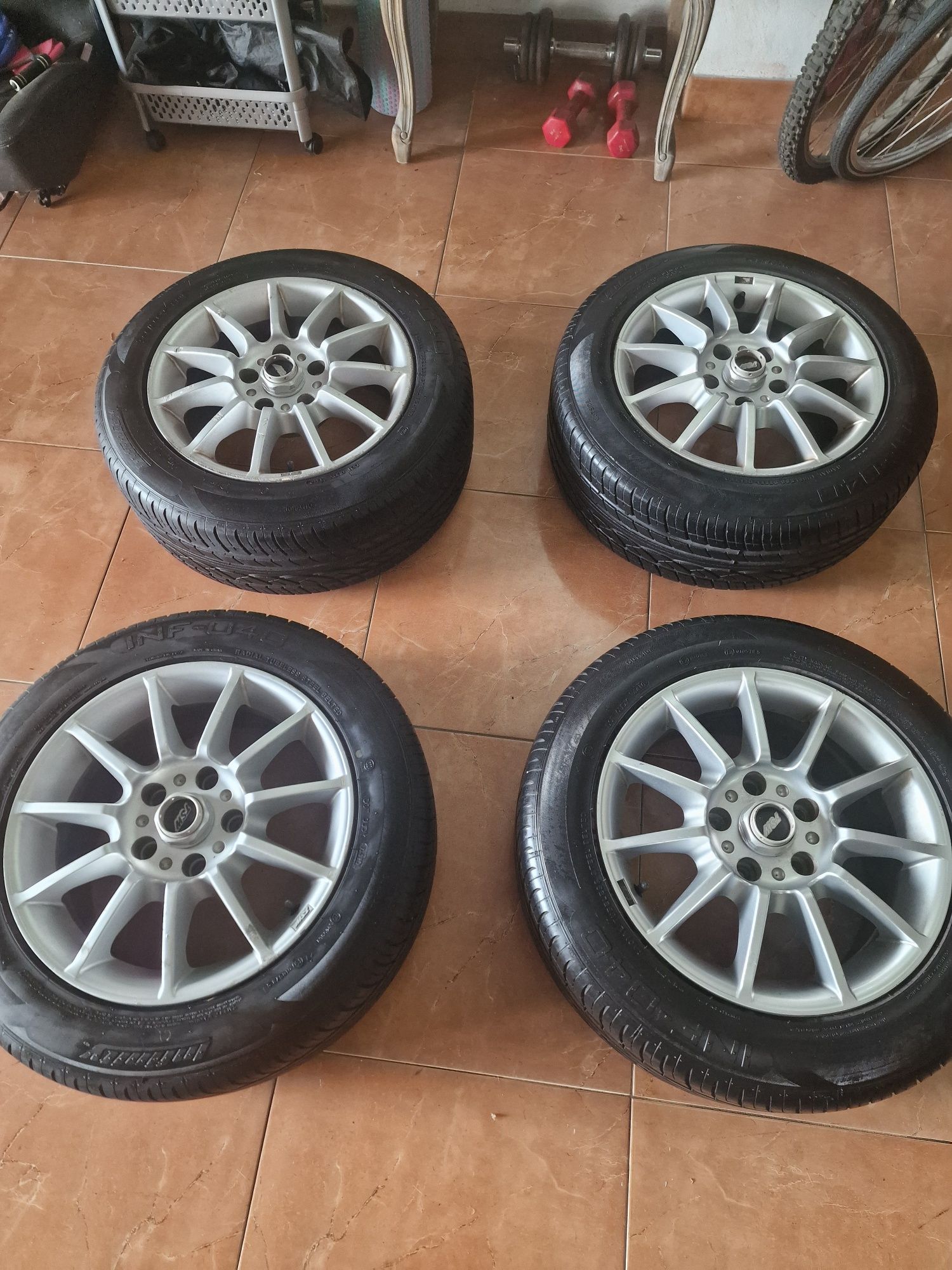 Jantes TSW 15" com pneus