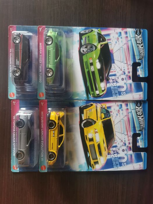 Hot wheels 4 samochodziki z setu 90s Street Scene