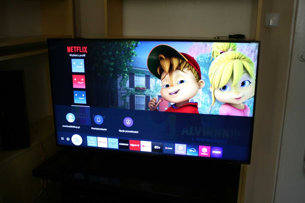 Telewizor Samsung 50 cali 4K Smart TV Ultra HD na działkę