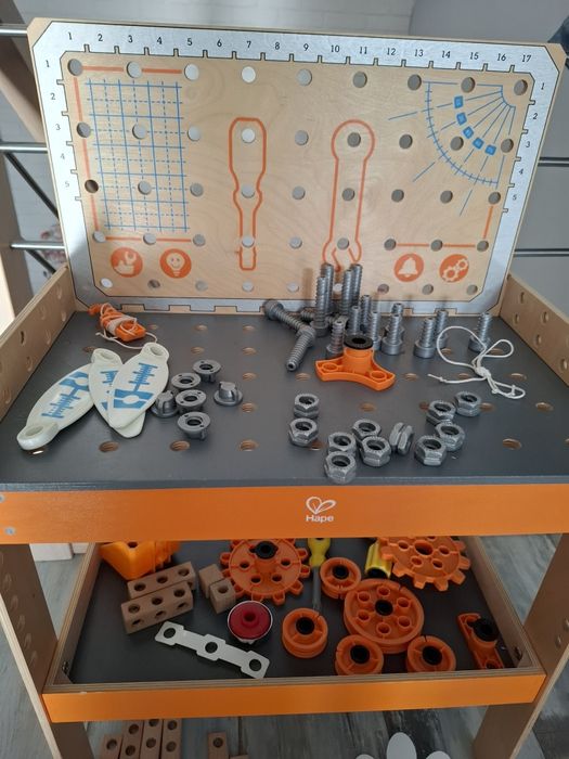 Stolik interaktywny warsztat hape drewniana zabawka