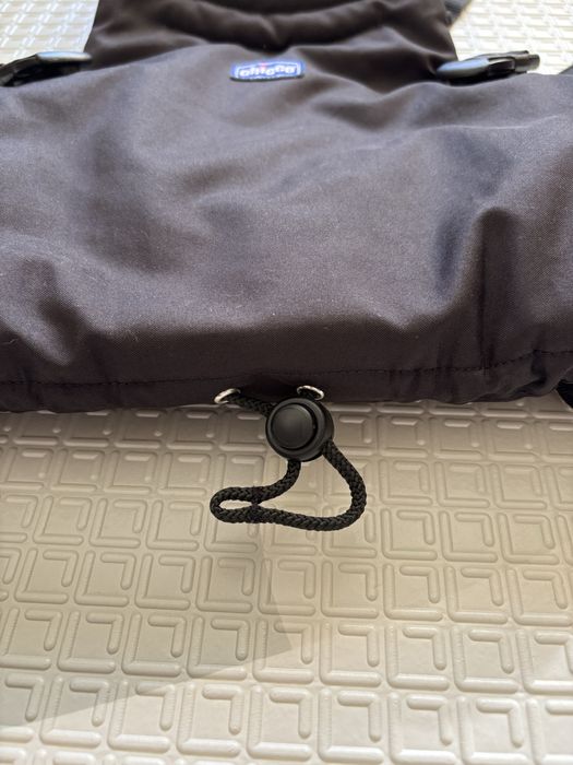 Нагрудна сумка Easy Fit від Chicco