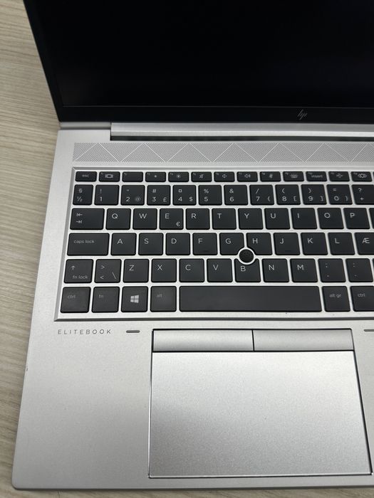 HP EliteBook 850 G7 - Ecrã Grande 15.6” Tátil, i5, 16GB RAM