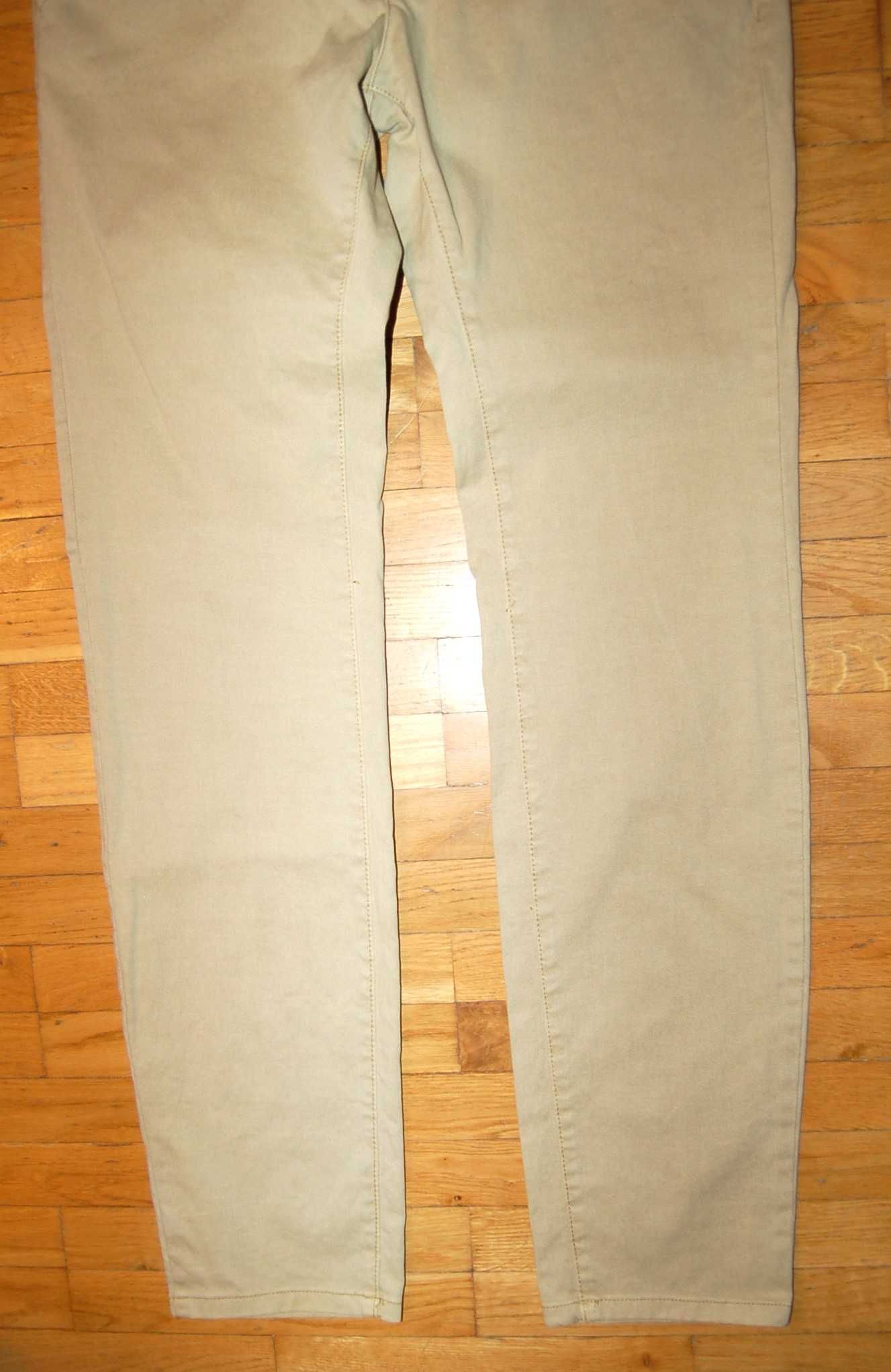 męskie spodnie bawełniane OVS rozmiar L pas 92 cm chinosy