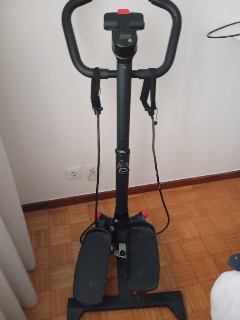 Máquina de exercício step