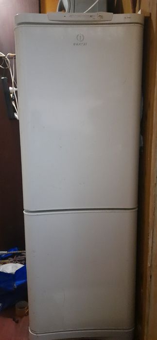 Продам холодильник Индезит no frost