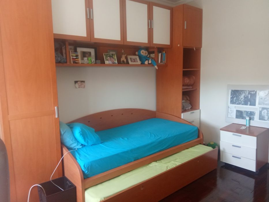 Conjunto de quarto solteiro sem colchão
