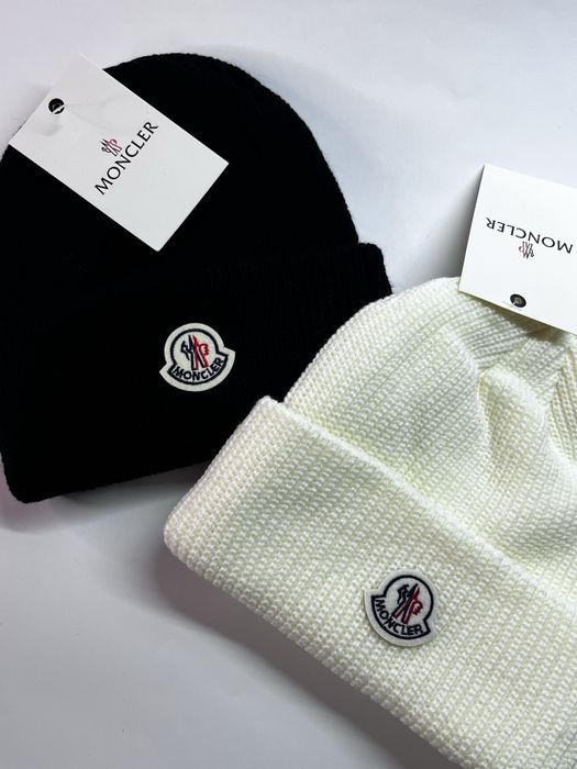Шапка Moncler Чорна/Біла