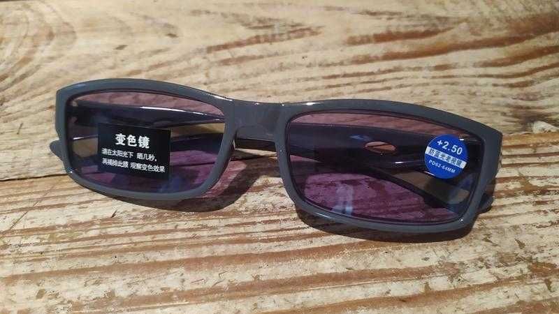 Очки для чтения +1.5, 2.5