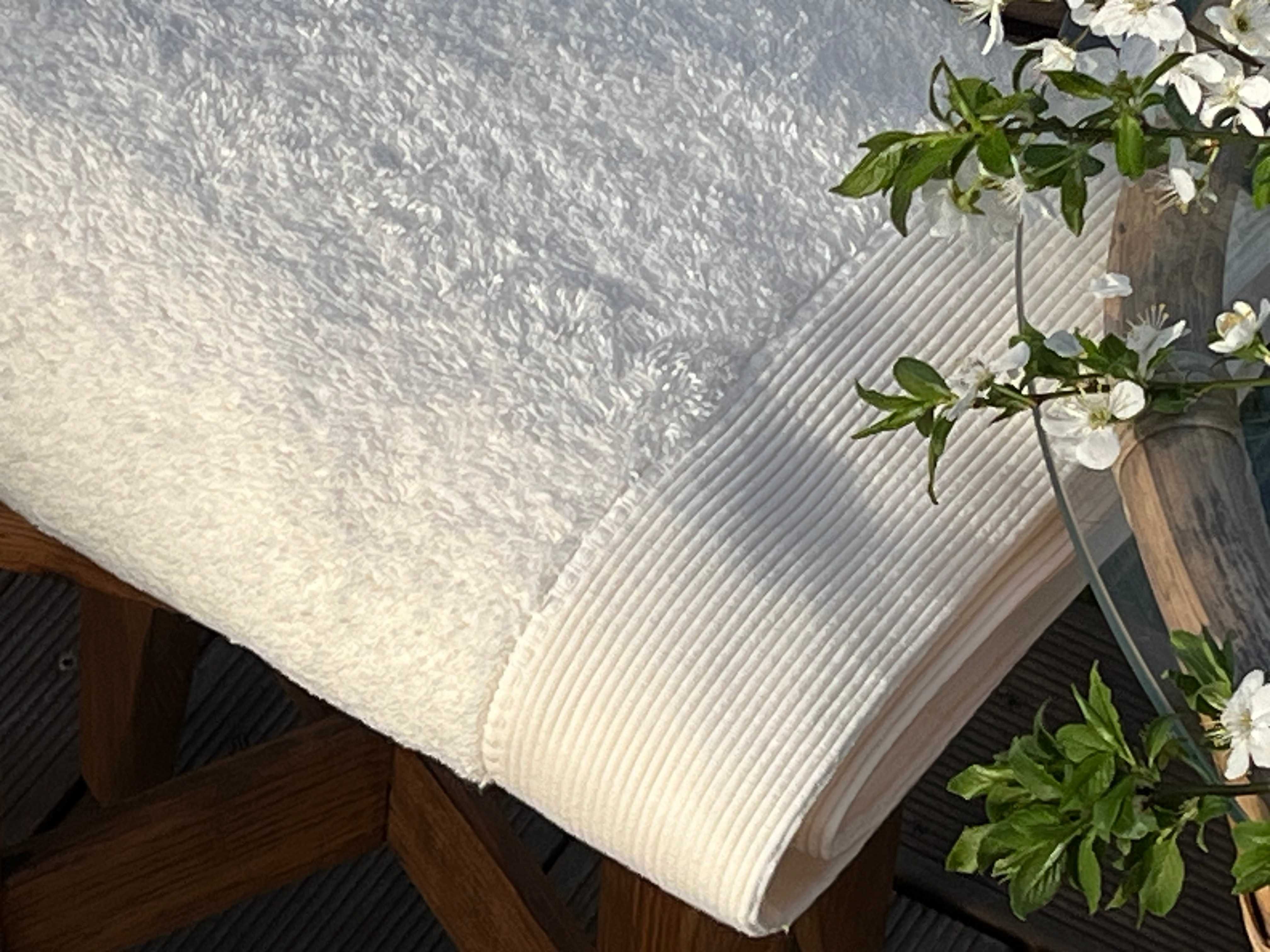 Luksusowy ręcznik z grubej bawełny, ecru, 90 x 150 cm, 100 % bawełna