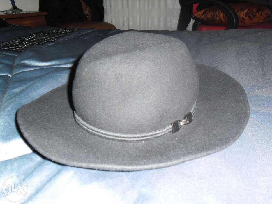 Chapeu de aba larga "vintage"