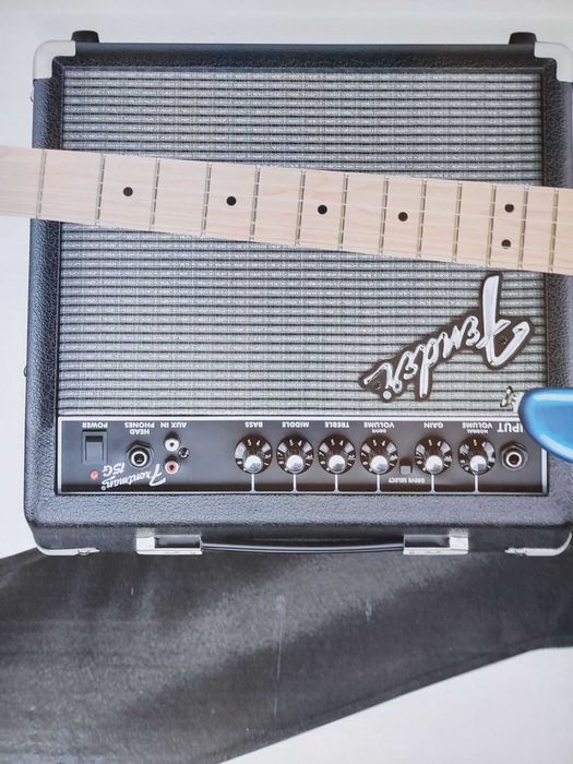 Fender amplificador de guitarra Frontman 15 G