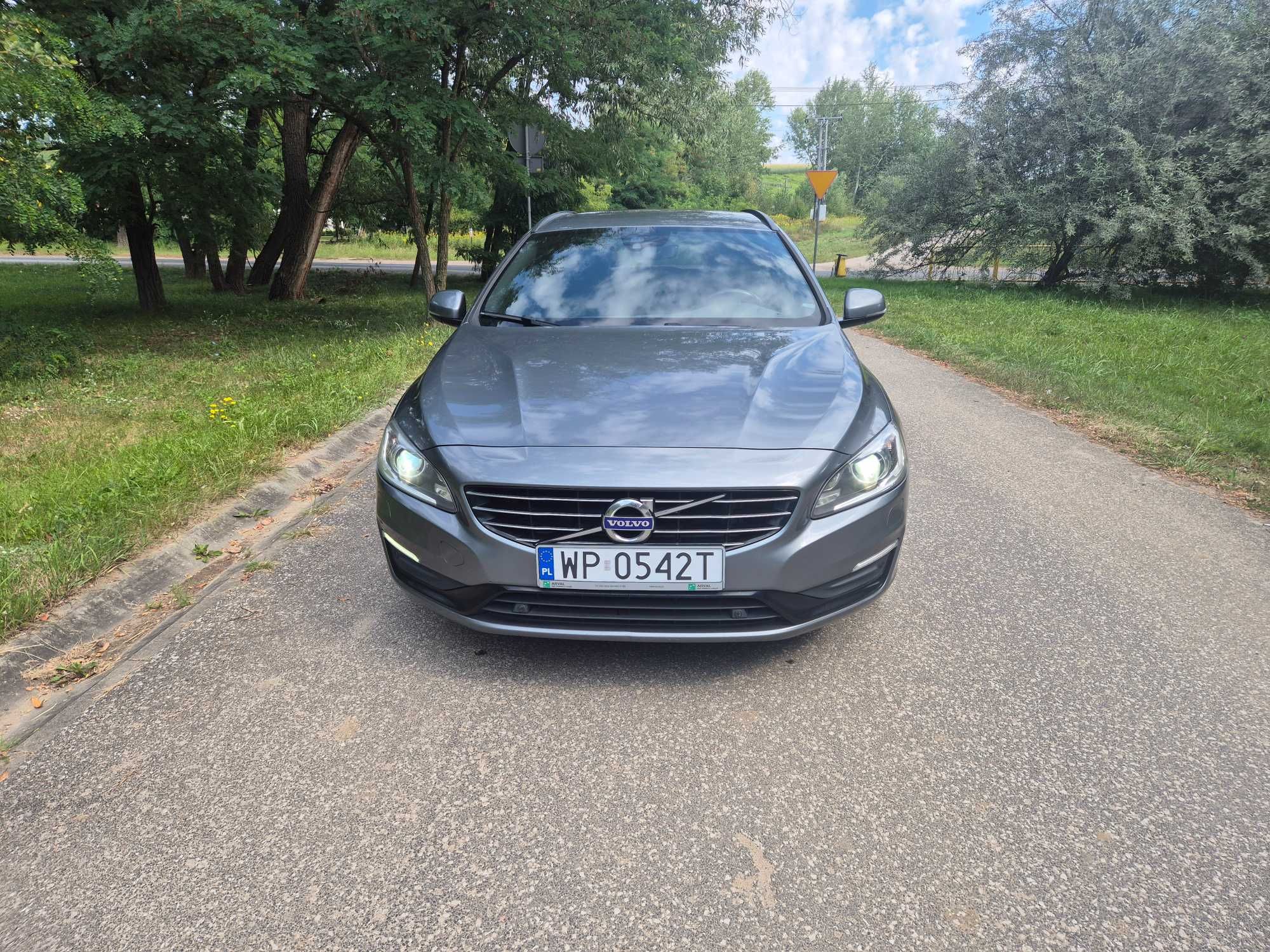 Volvo V60.   2.0 150km  2018r. Zarejestrowany!