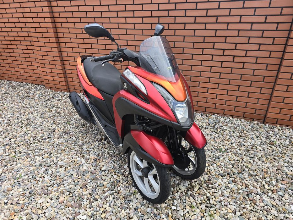 Yamaha Tricity 125 // MP3 Metropolis Xmax Burgman Satelis