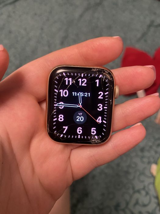 Apple Watch Series 4 44mm Gold