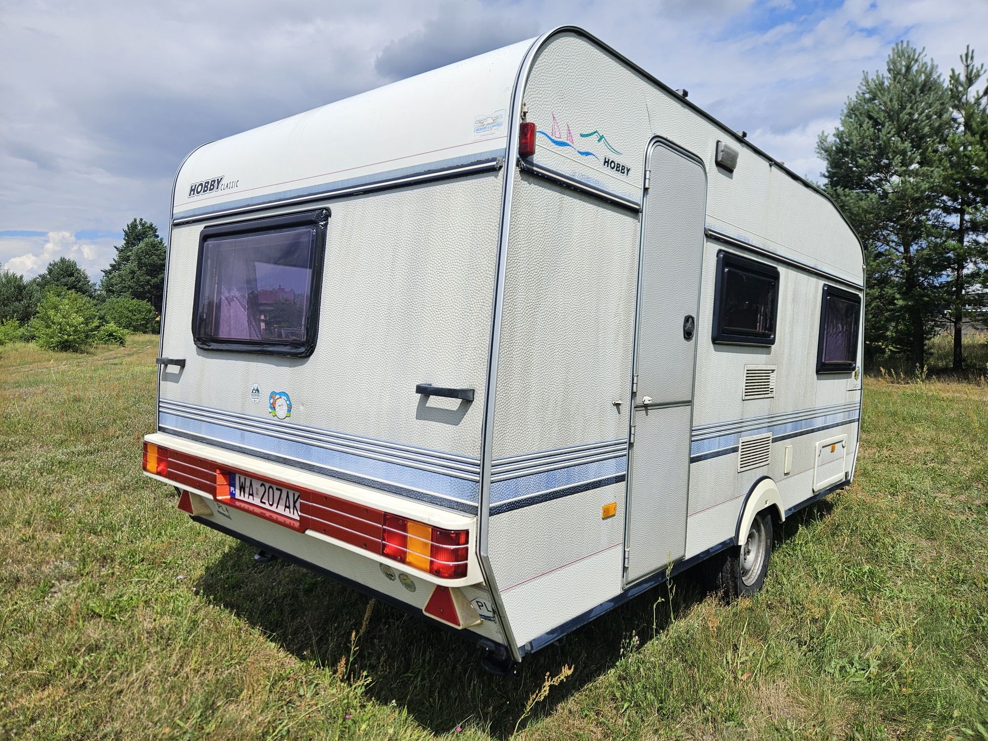 Przyczepa kempingowa Hobby 94r przedsionkiem solar akumulator