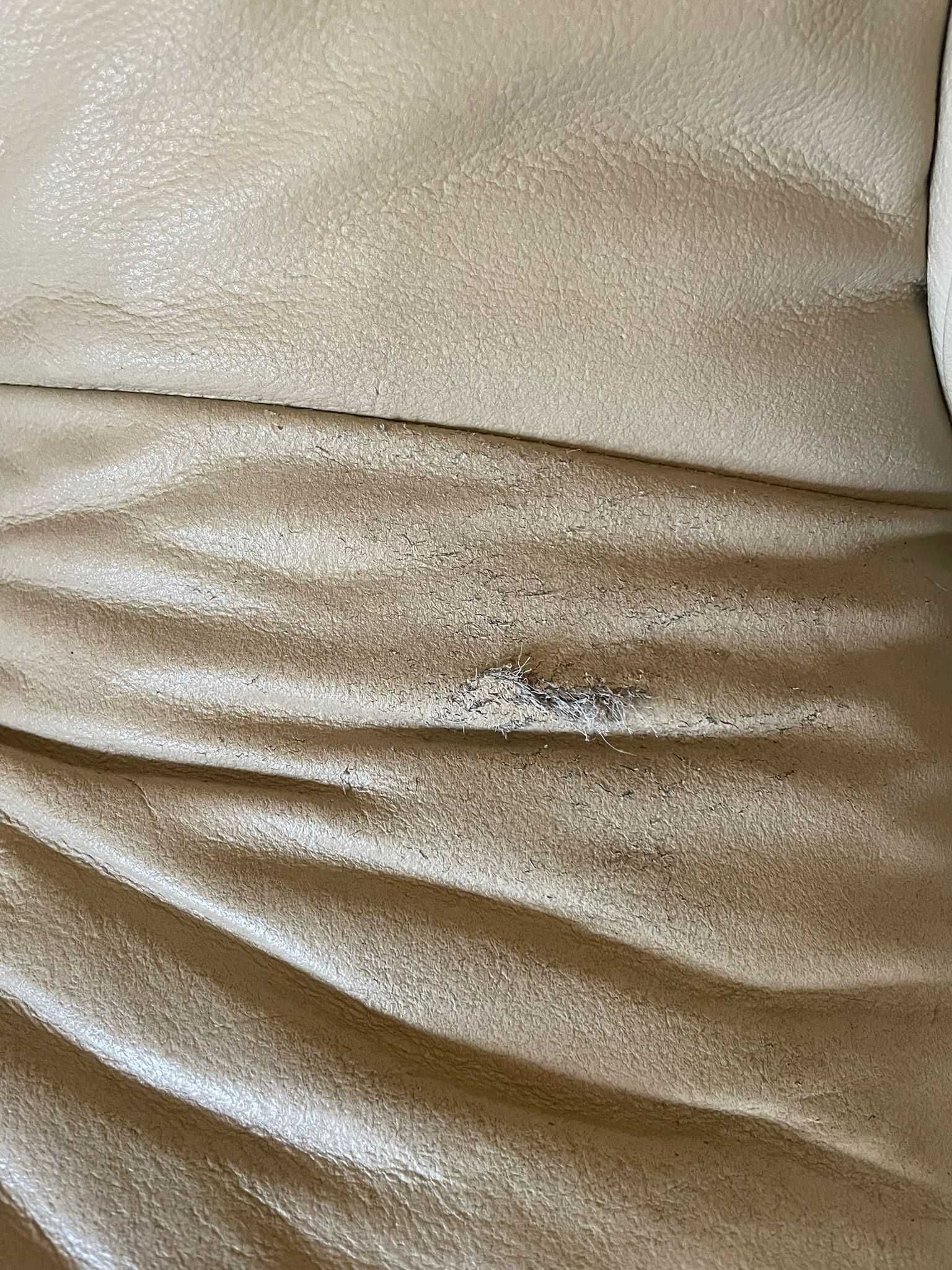 Sofá de 3 lugares usado, muito confortável