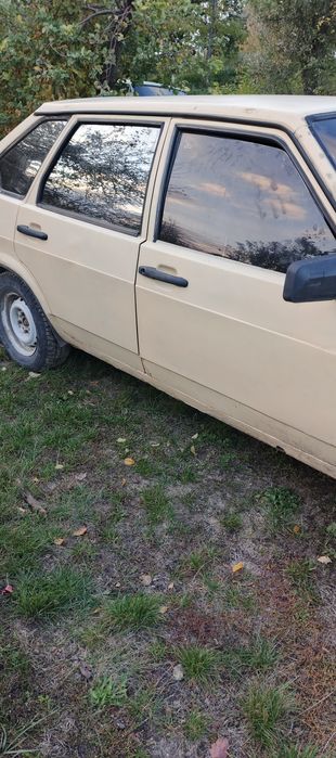 Машина без двигуна