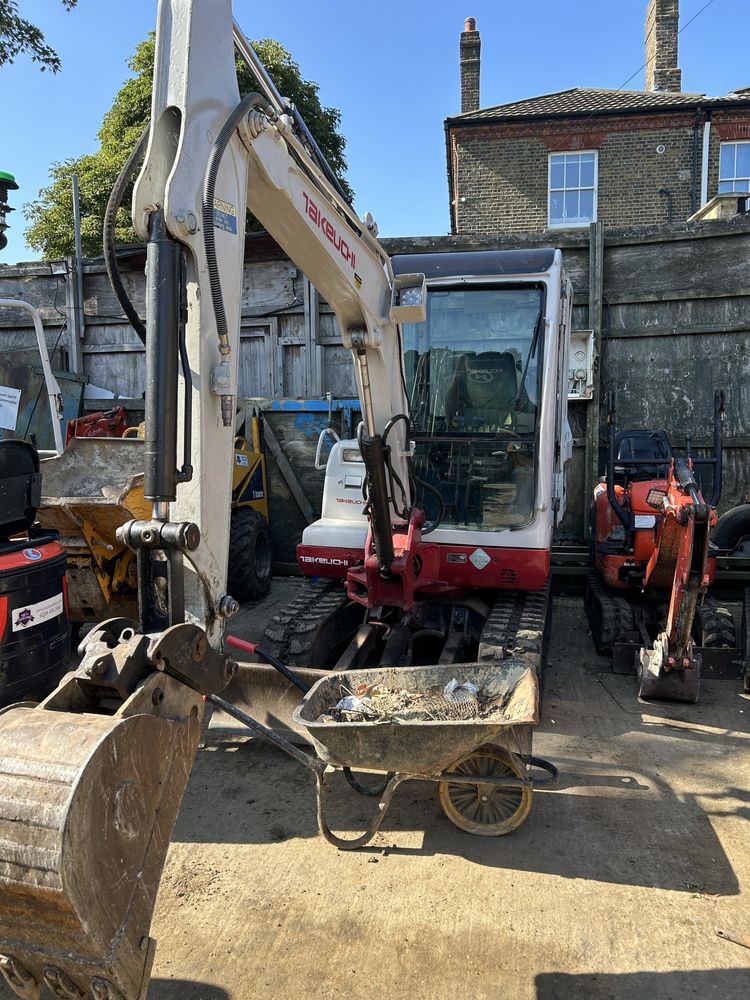 Takeuchi tb125 2,8t Koparka w dobrym stanie 2008