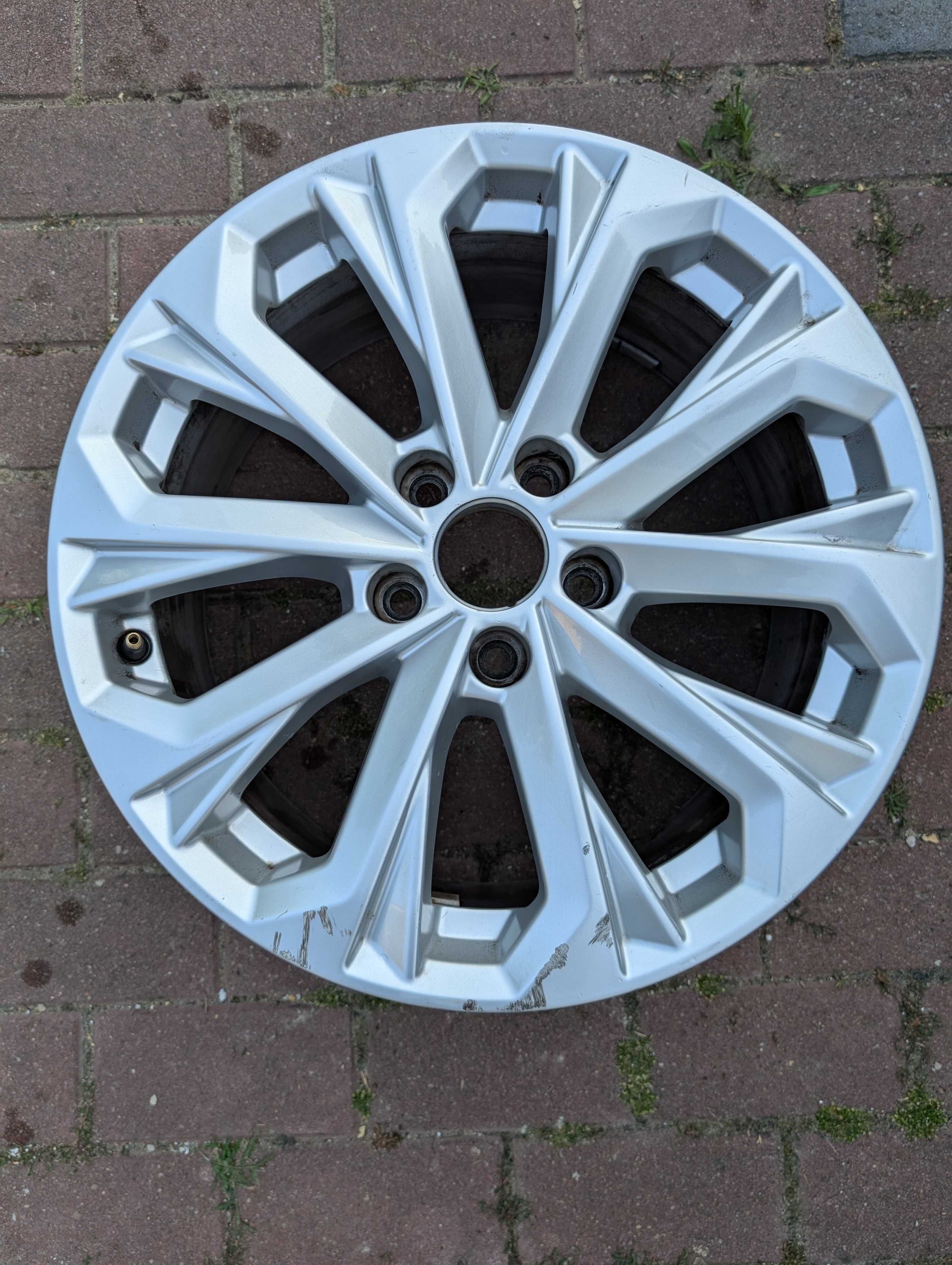 1x Felga 17 AUDI A4 8W0 7,5x17 ET38 5x112 8W06O1025L PROSTA