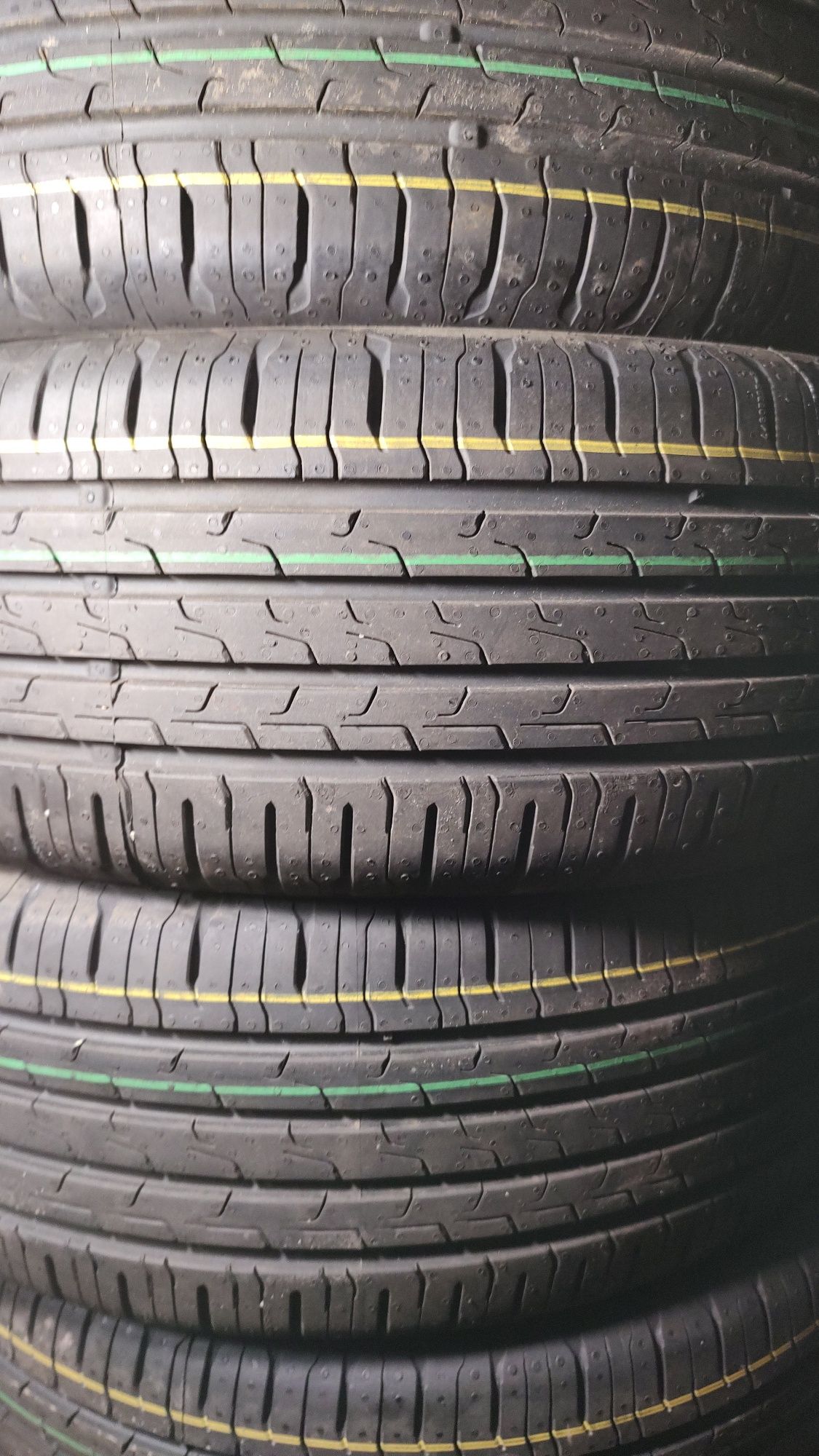 Nowe opony 175/65R14 Continental 22r.