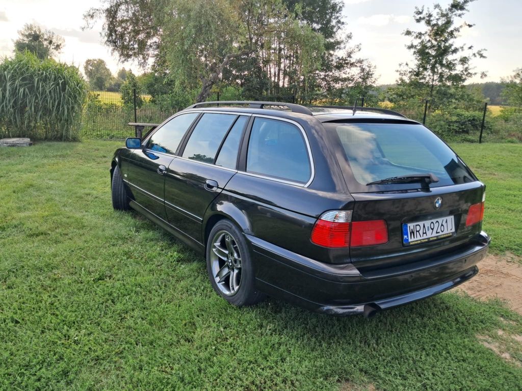 BMW E39 turing stan bardzo dobry