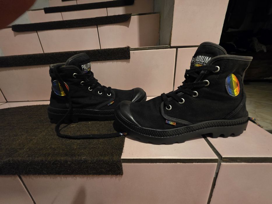 Spszedam buty Palladium  damskie