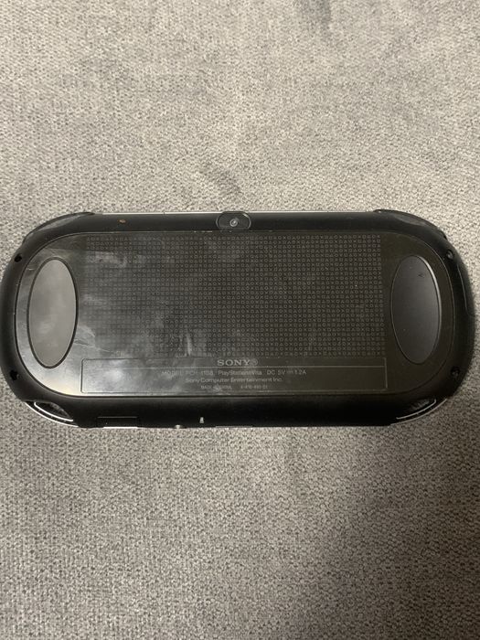 Продам PS Vita 64 gb