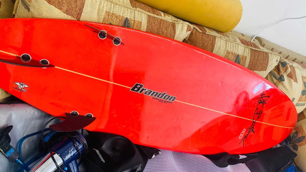 Prancha de Surf Hot Buttered 6’6 modelada por Brandon McDonald
