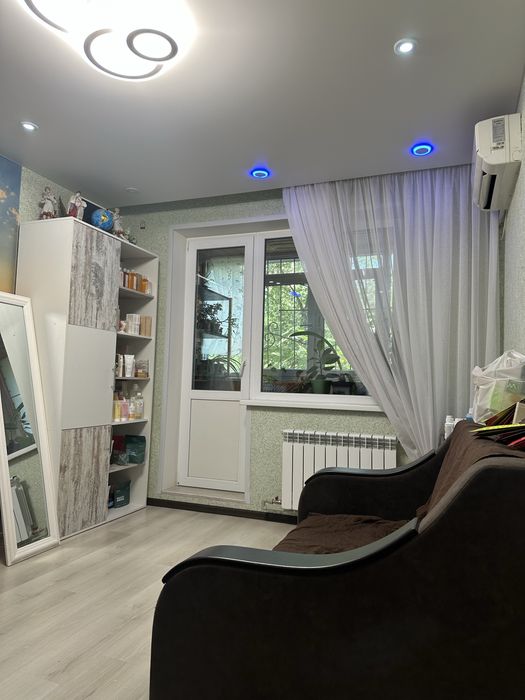 Отличный вариант! Теплая! 4-х улучш планир 5 Заречный, 1/9, холл