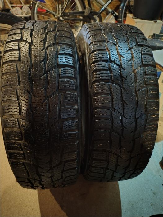 Opony zimowe Nokian 16 C do busa