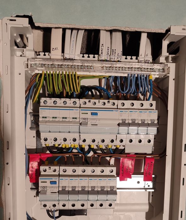 Elektryk, prace elektryczne, podłączenie płyty - Warszawa, okolice