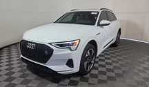 ШРОТ ауді єтрон audi etron розборка кузовні запчастини фари батарея