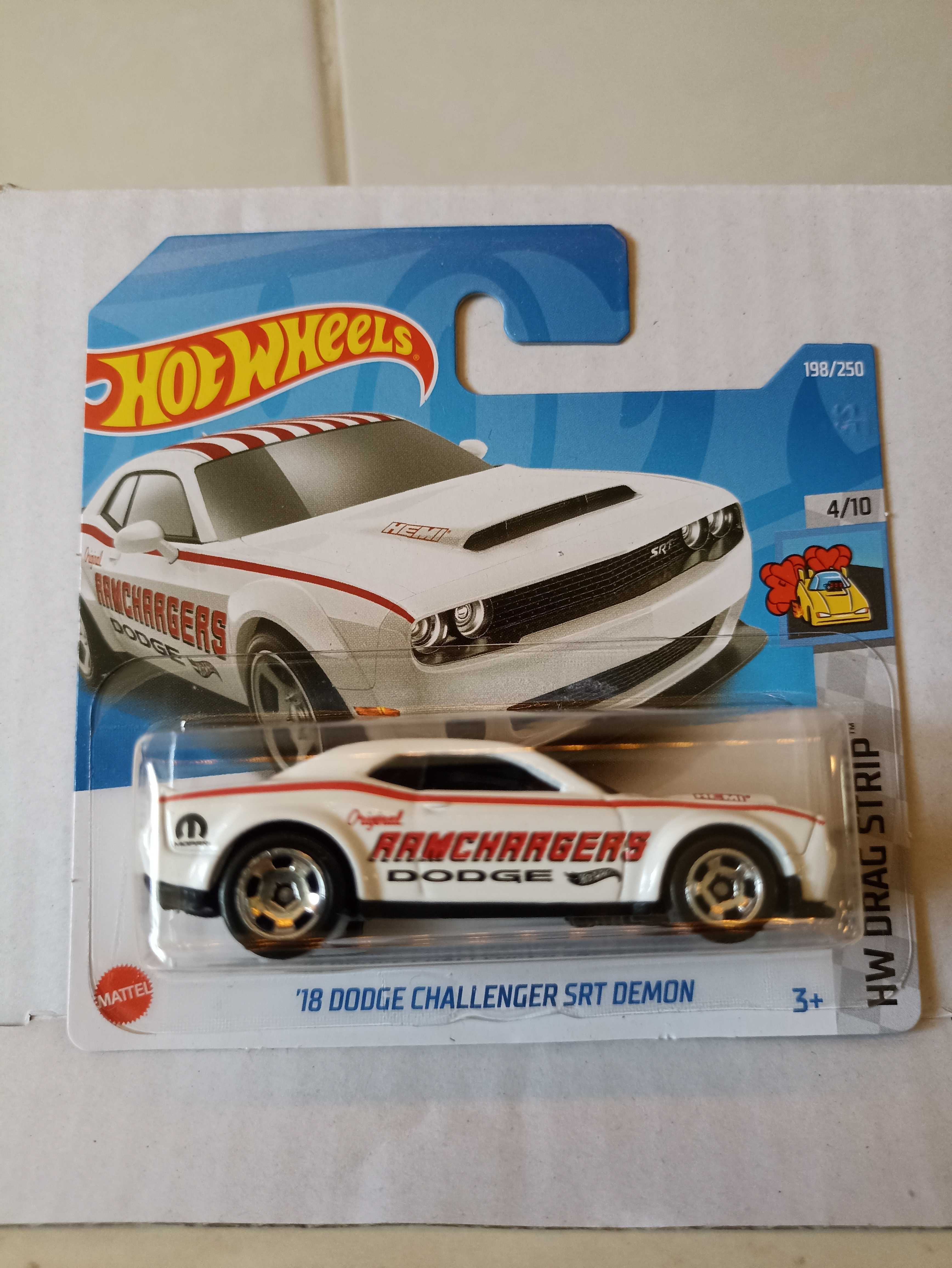 Hot Wheels '18 Dodge Challenger SRT Demon biały