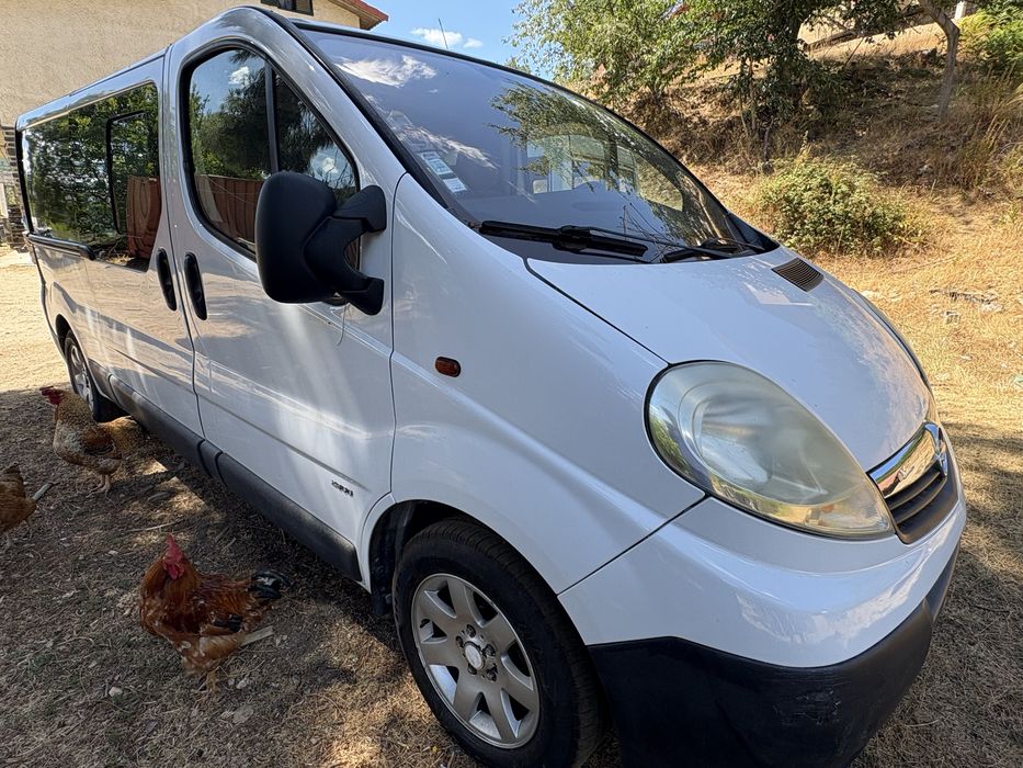 Opel Vivaro 6 lugares