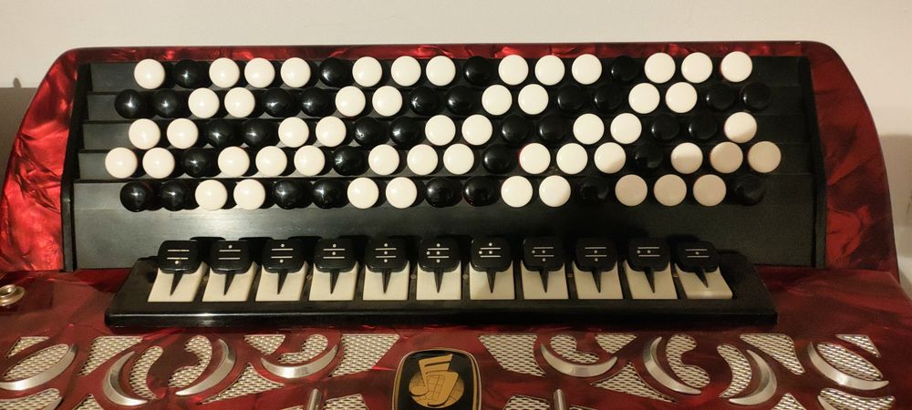 Akordeon guzikowy Weltmeister Grandina 120