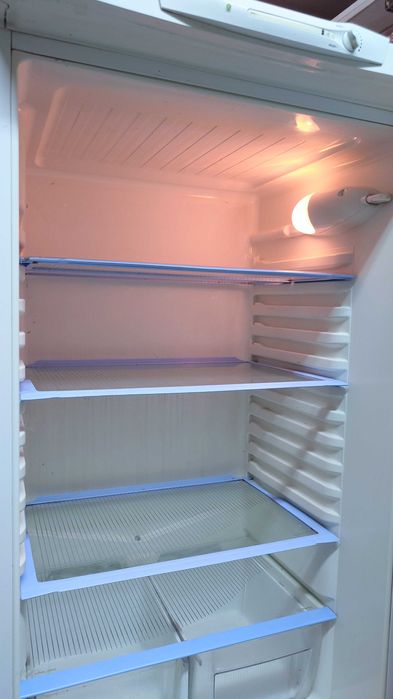 Холодильник INDESIT высота 185см