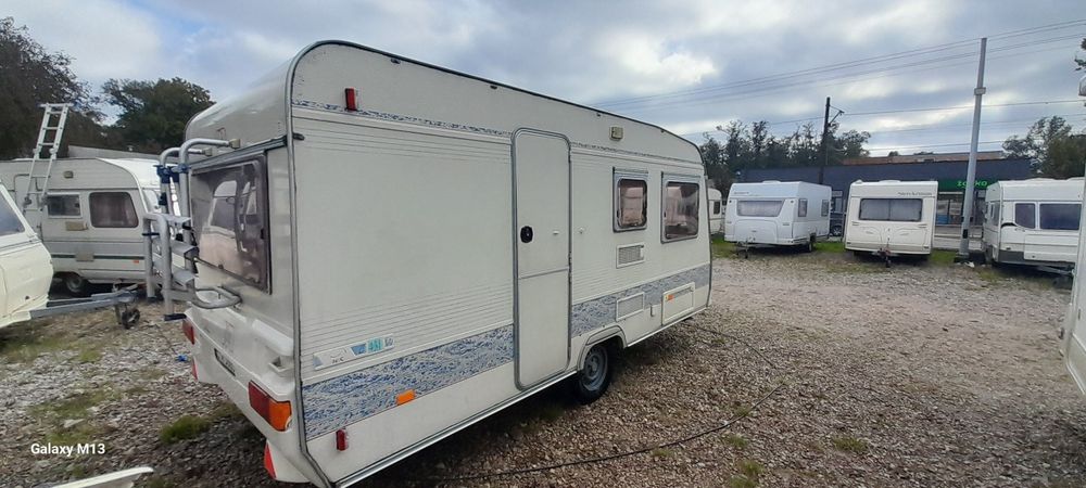 Przyczepa kempingowa Adria 450 DMC 1100 kg czteroosobowa