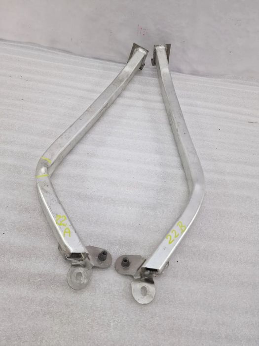 RANGE ROVER EVOQUE II L551 19- LEWY / PRAWY WSPORNIK BELKI / OSŁONY POD SILNIK , NR K8D26E031BD / K8D26E031AD , NR AUKCJI SZ22