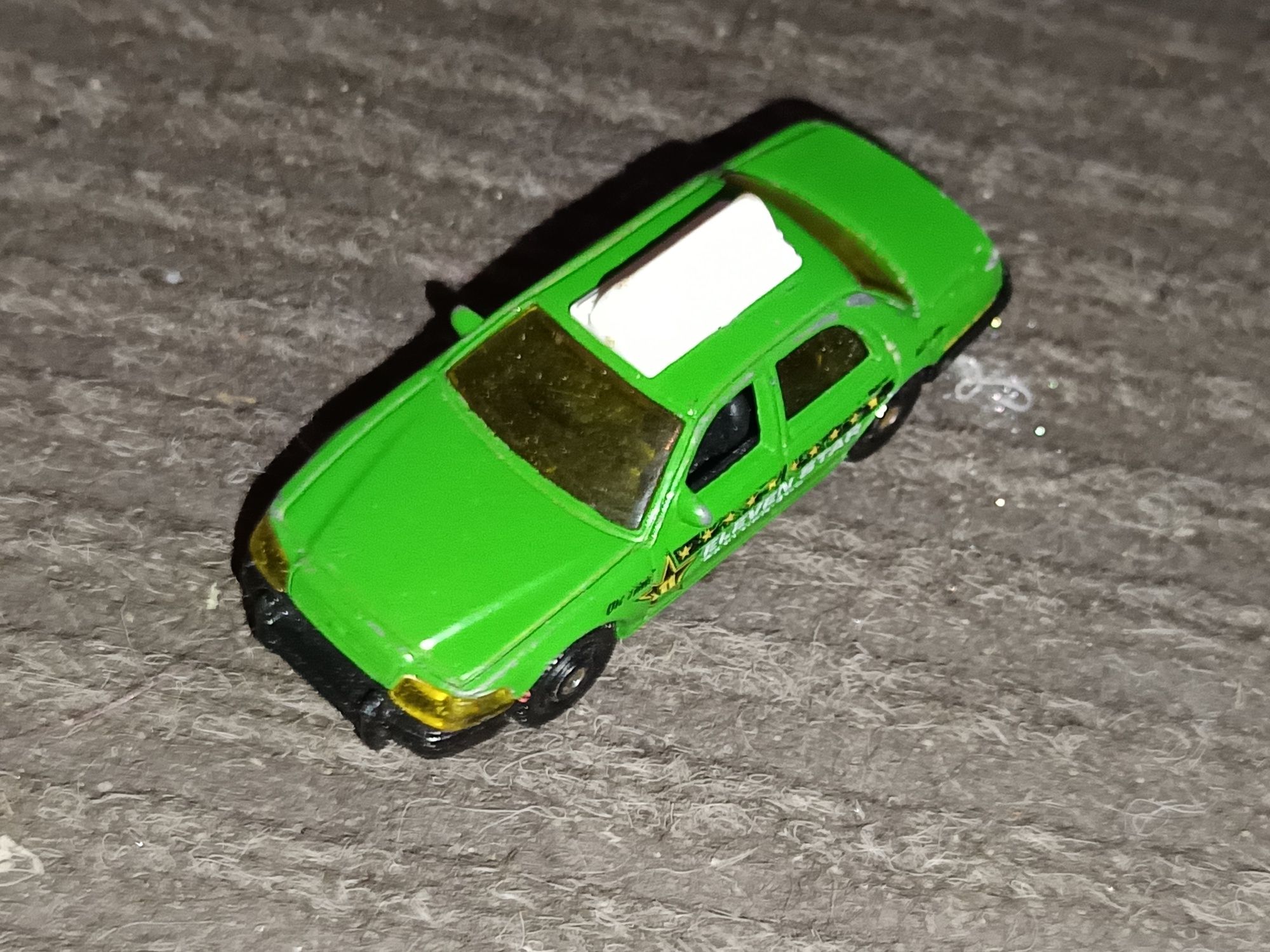 Stary vintage 2006 Matchbox _ Ford Crown Victoria / Eleven Star Taxi