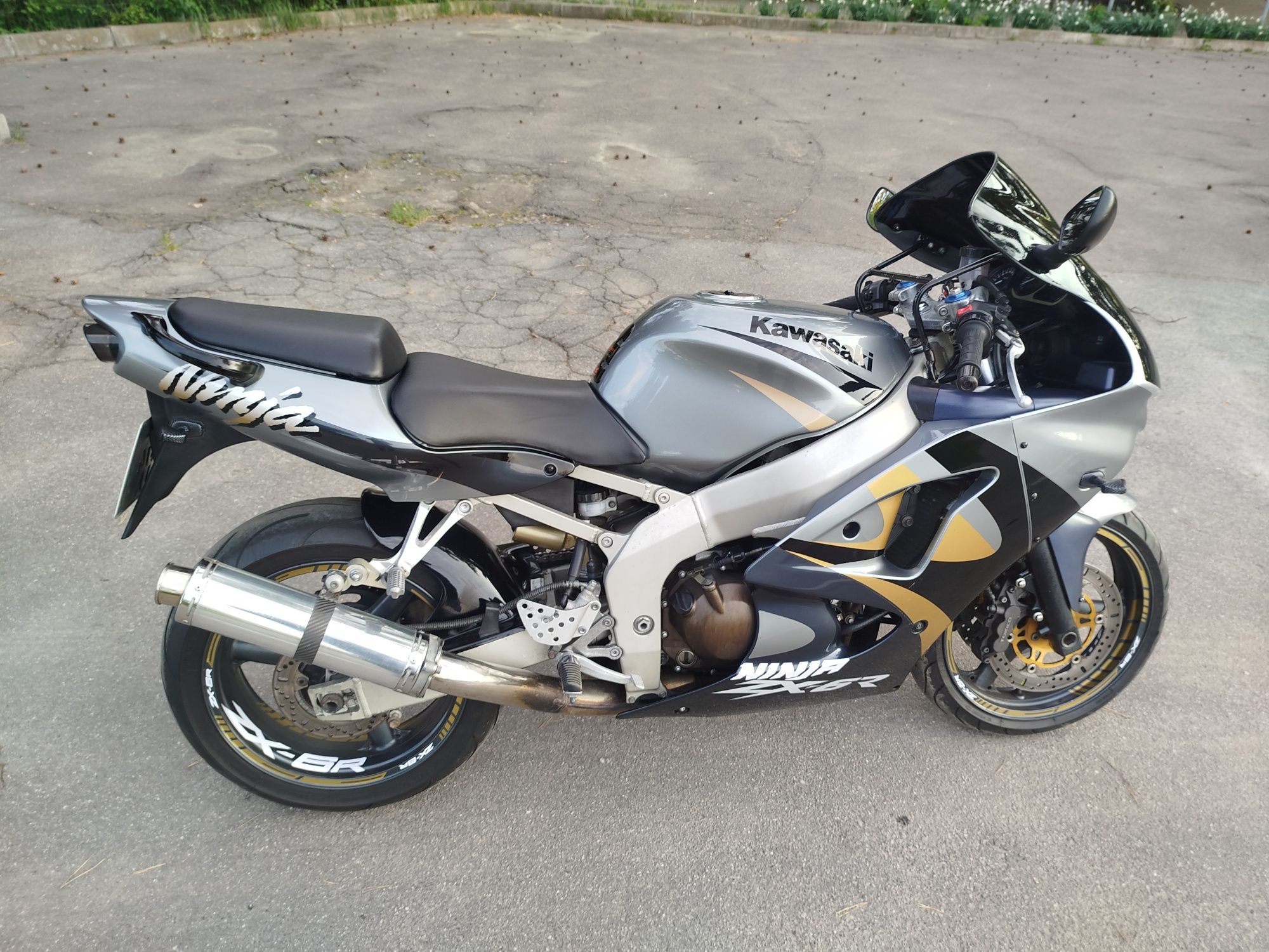 Kawasaki zx6r 2001року