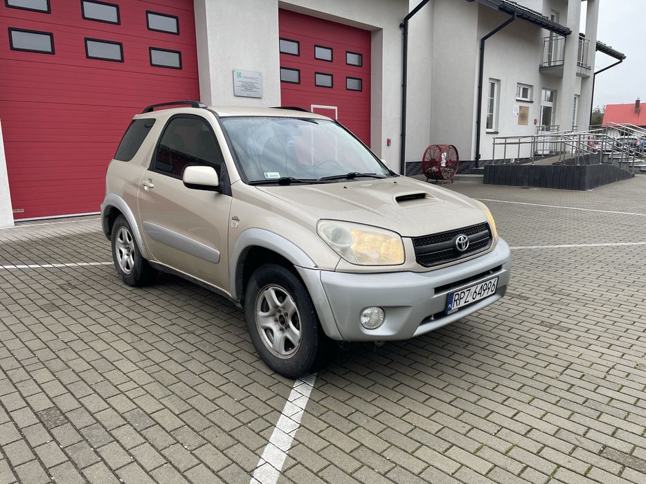 Toyota Rav4 3d 2005 2.0 D4D 116 kM Hak Klima 4x4