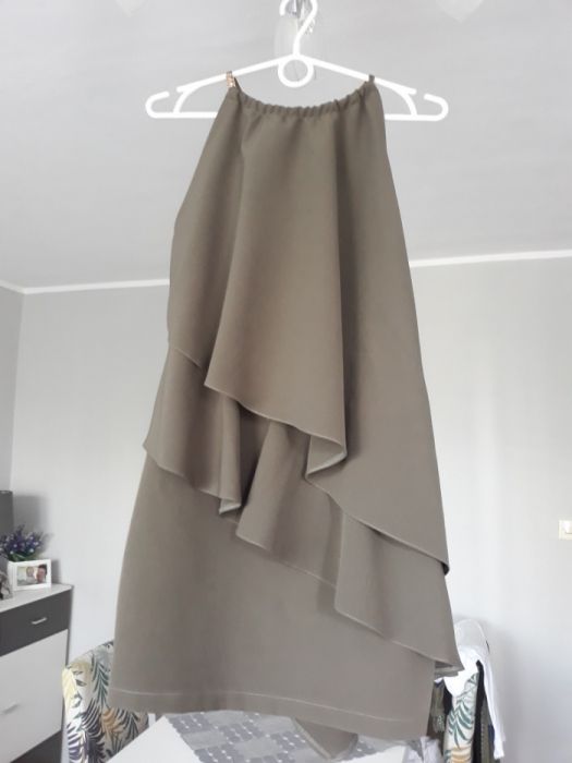 sukienka falbany wesele