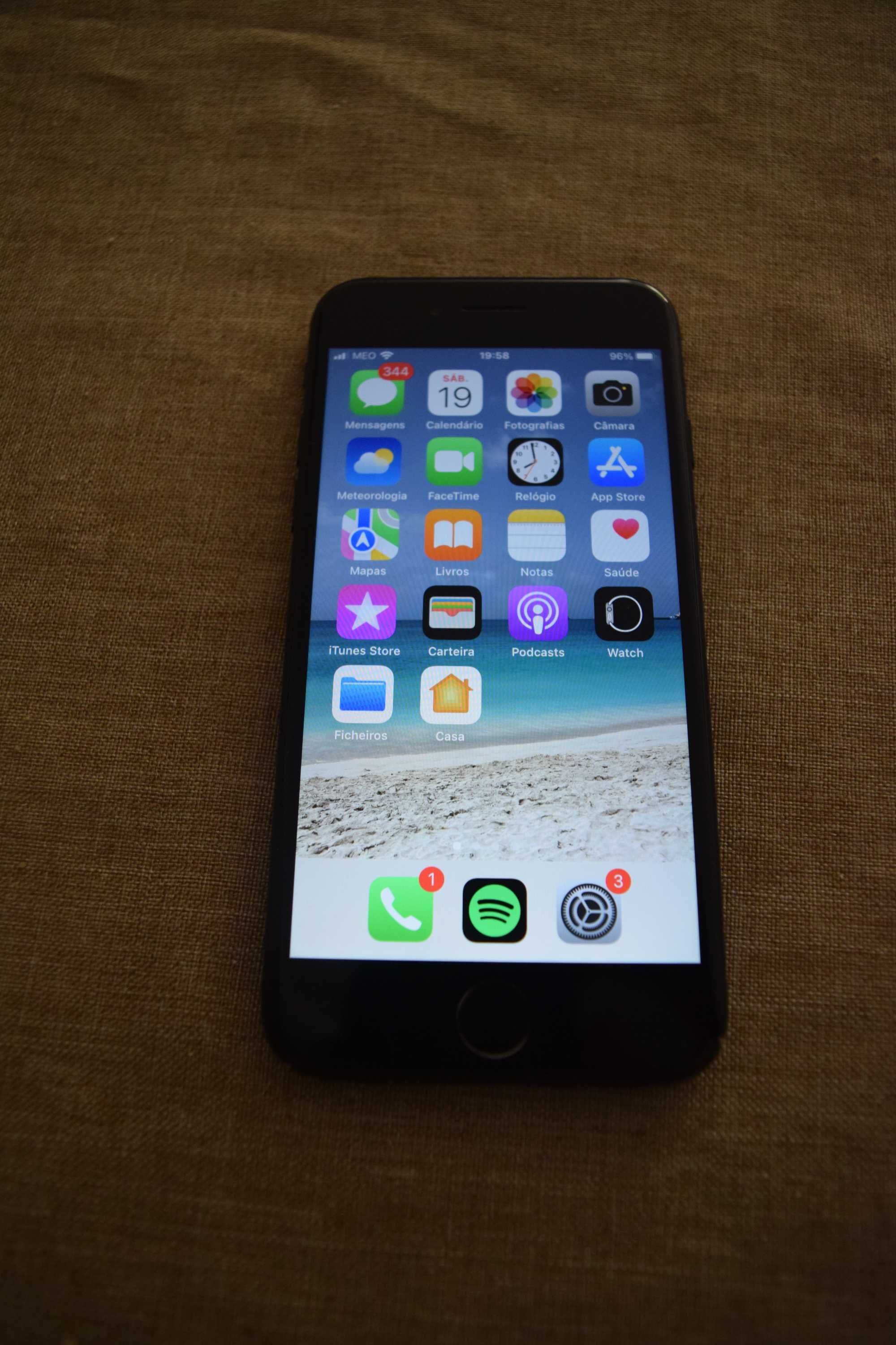 Apple iPhone SE 64GB