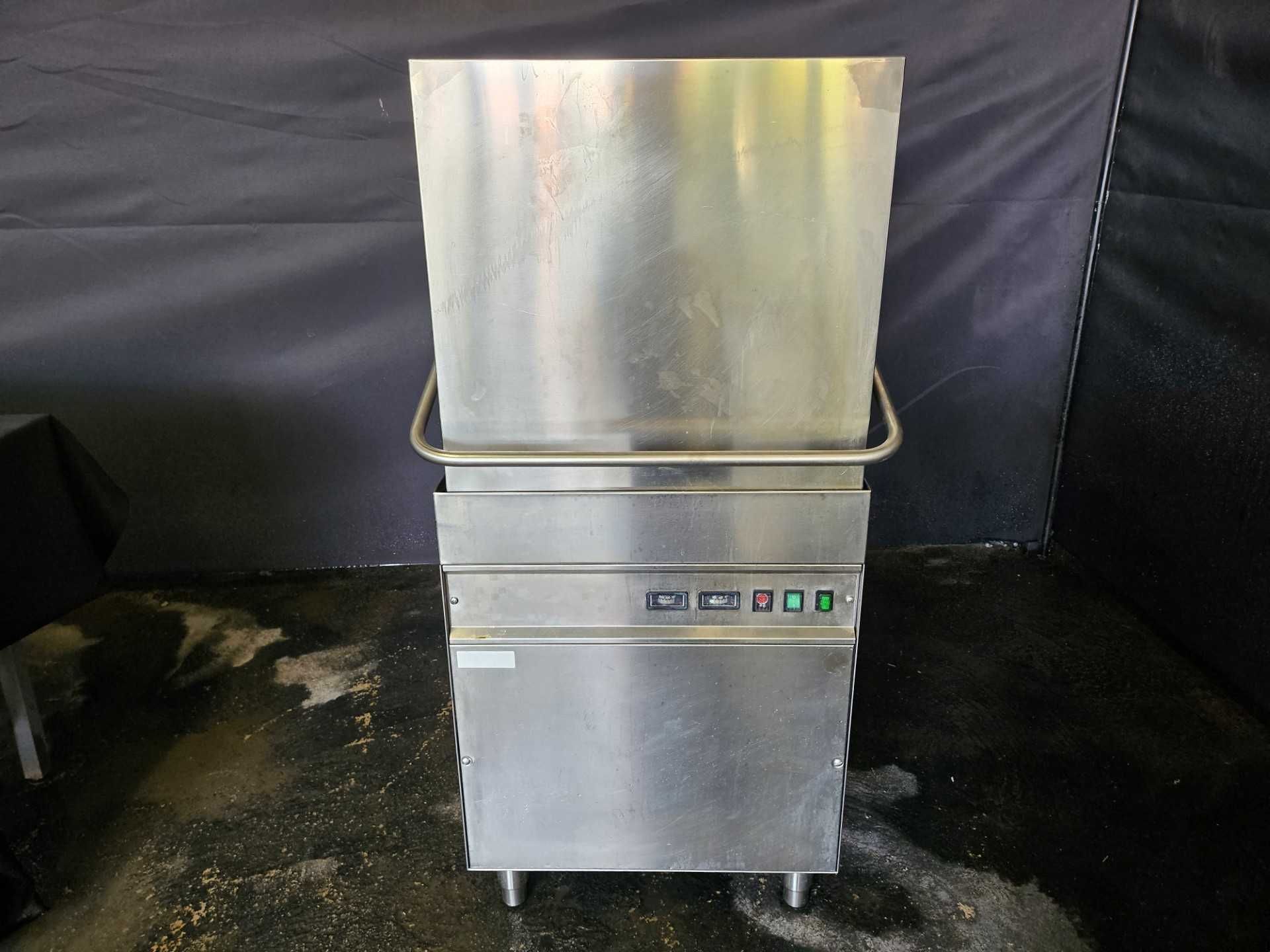 Máquina de lavar loiça industrial