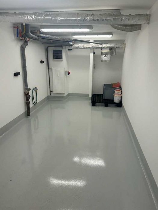 Ogrzewany magazyn 17,2 m2, posadzka epoksydowa, woda, przyłącze 11 kW