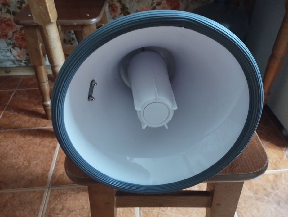 Продам мегафон в идеальном состоянии.